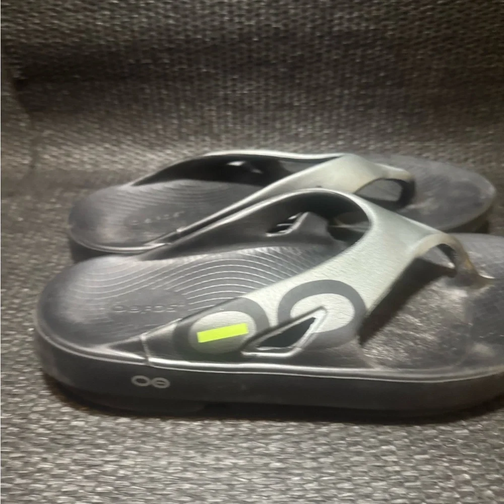 Oofas original sport flip flops